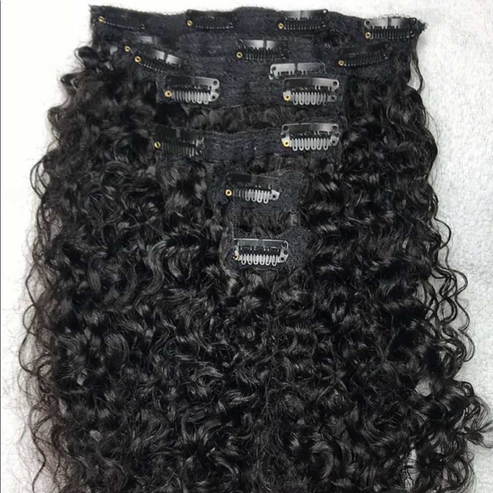 14 piece exotic curly clip ins.
